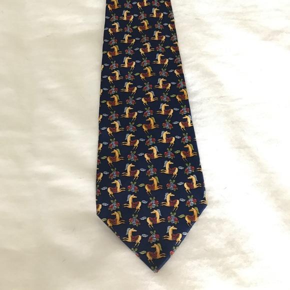 Authentic Ferragamo Tie - Picture 3 of 4